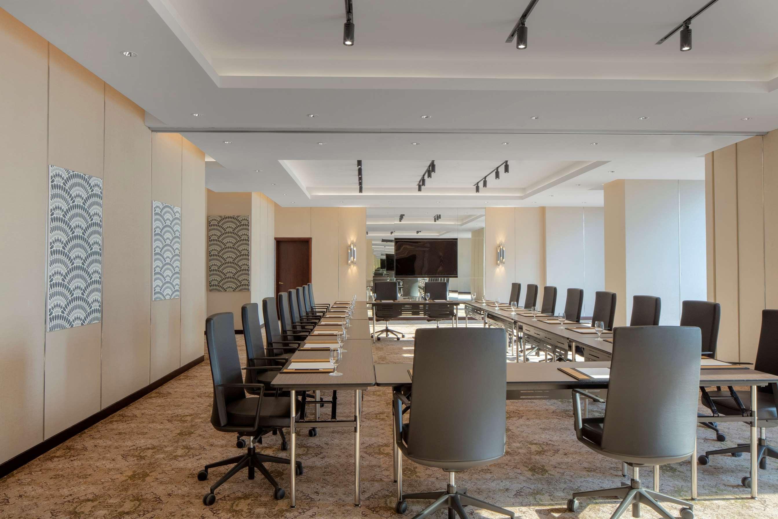 Dusit Doha Hotel Экстерьер фото Meeting room